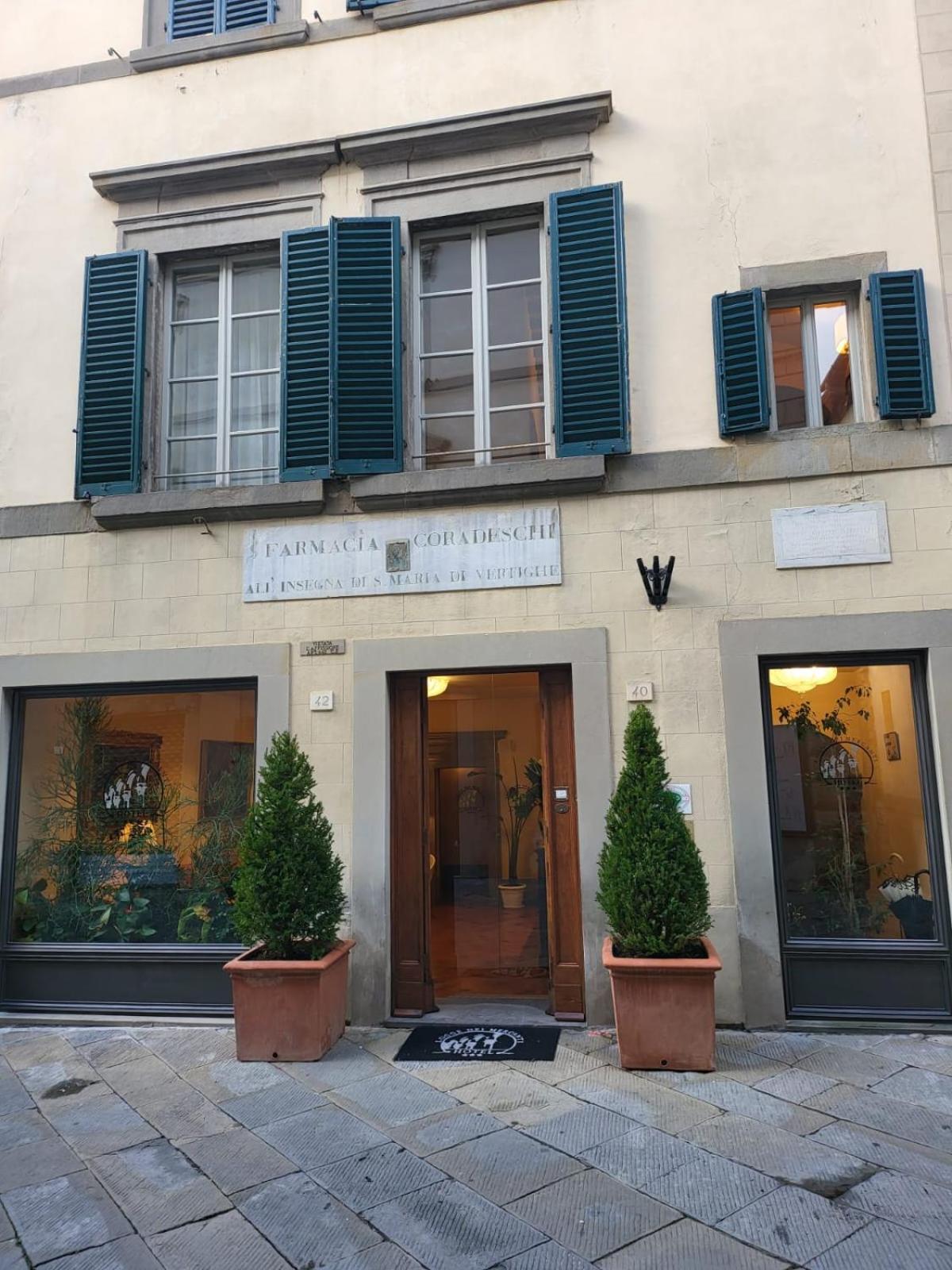 Hotel Logge Dei Mercanti Monte San Savino Exterior foto