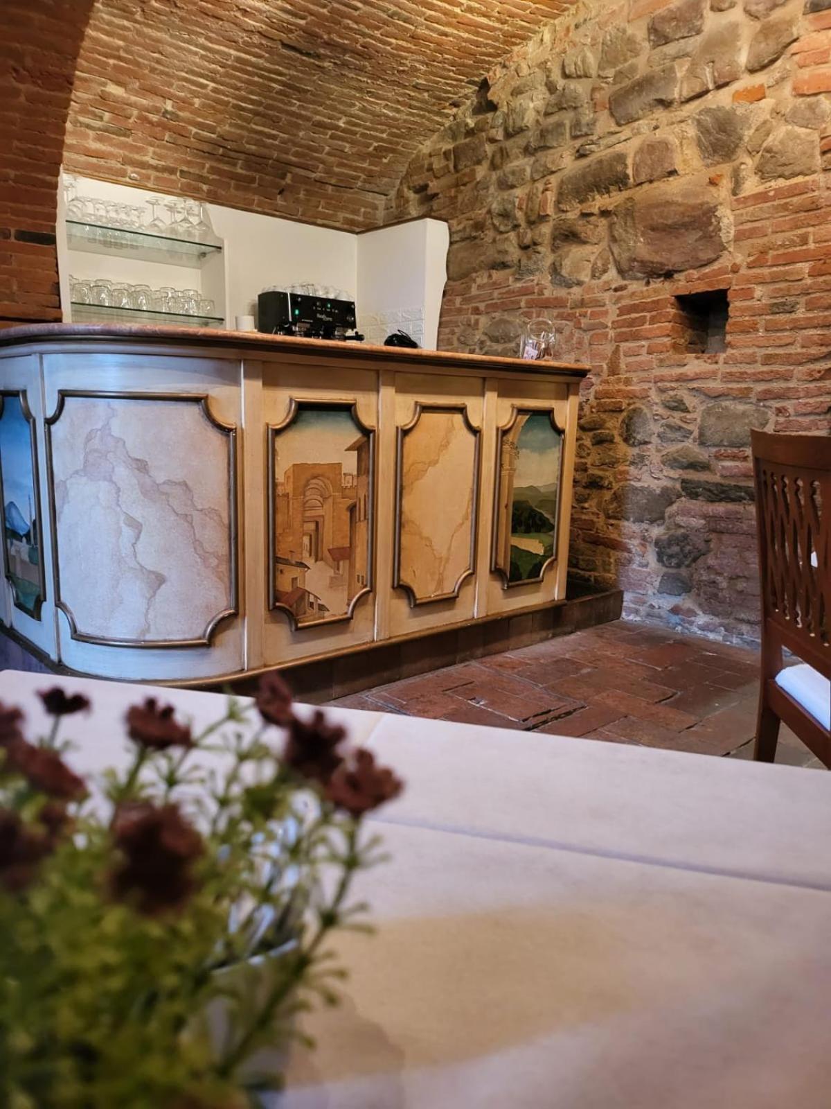 Hotel Logge Dei Mercanti Monte San Savino Exterior foto