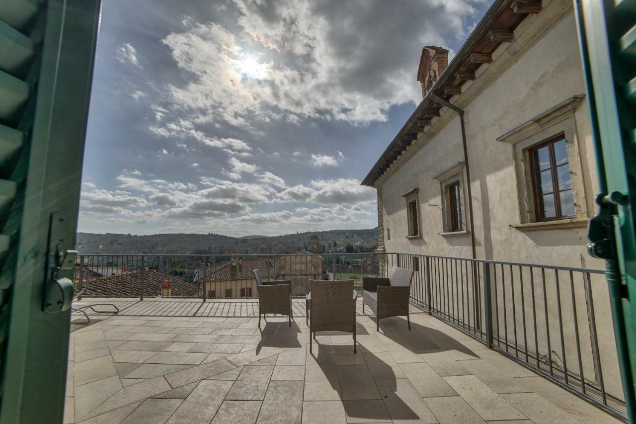 Hotel Logge Dei Mercanti Monte San Savino Exterior foto